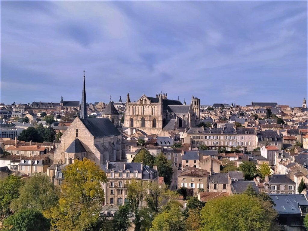 Travail à domicile à Poitiers (86000)