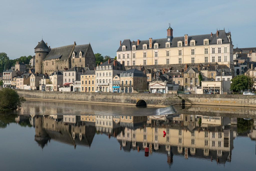 Travail à domicile à Laval (53000)