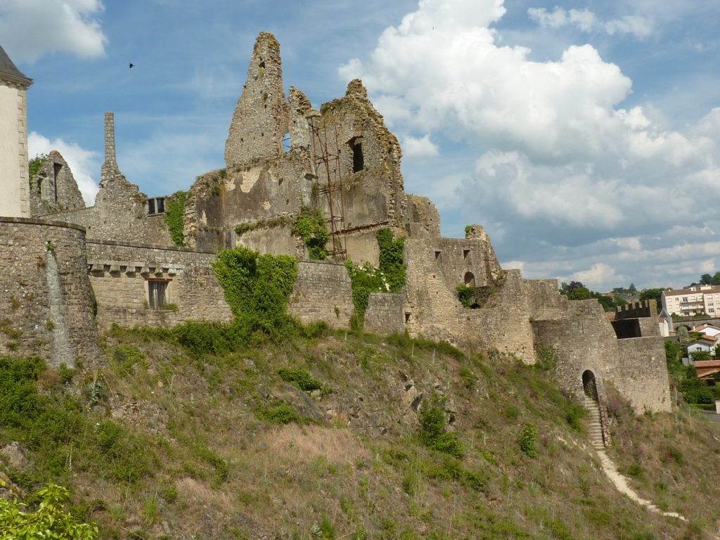 Travail à domicile à Bressuire (79300)