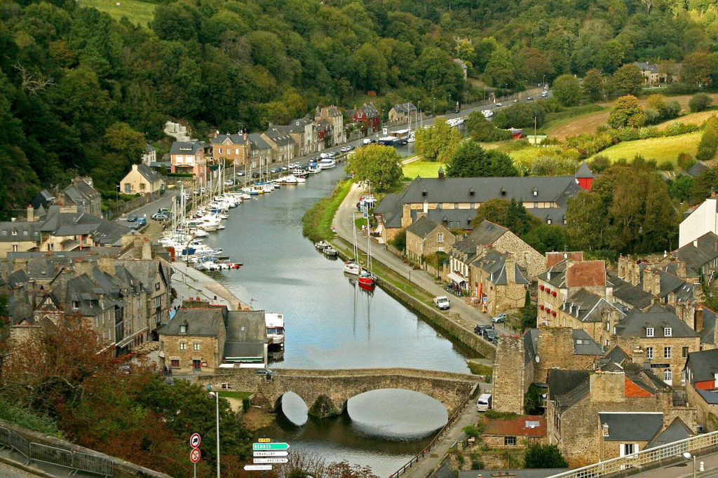 Travail à domicile à Dinan (22100)