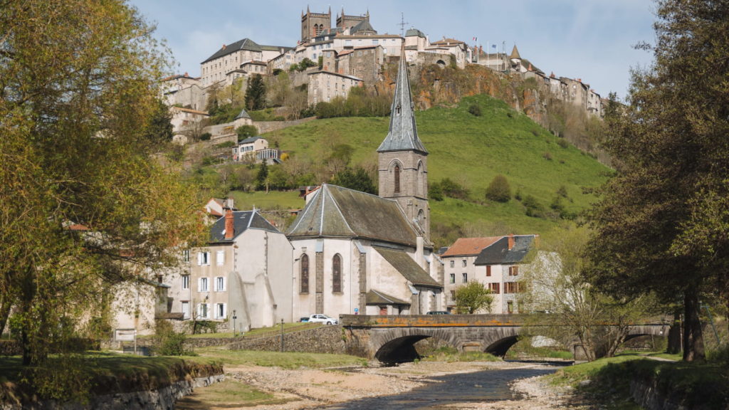 Travail à domicile à Saint-Flour (15100)