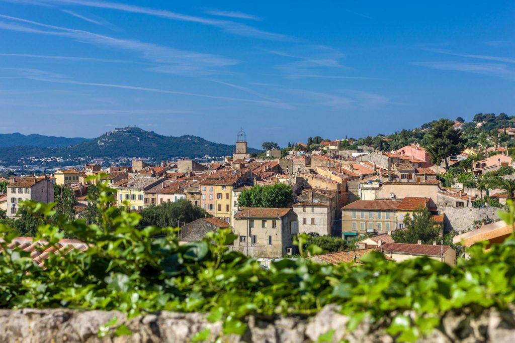 Travail à domicile à Ollioules (83190)